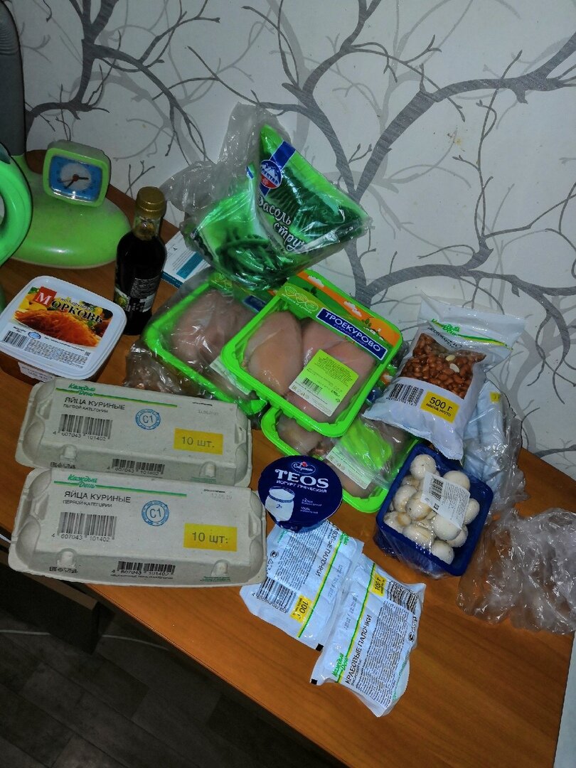 Почти на неделю. и себя побаловать палочками