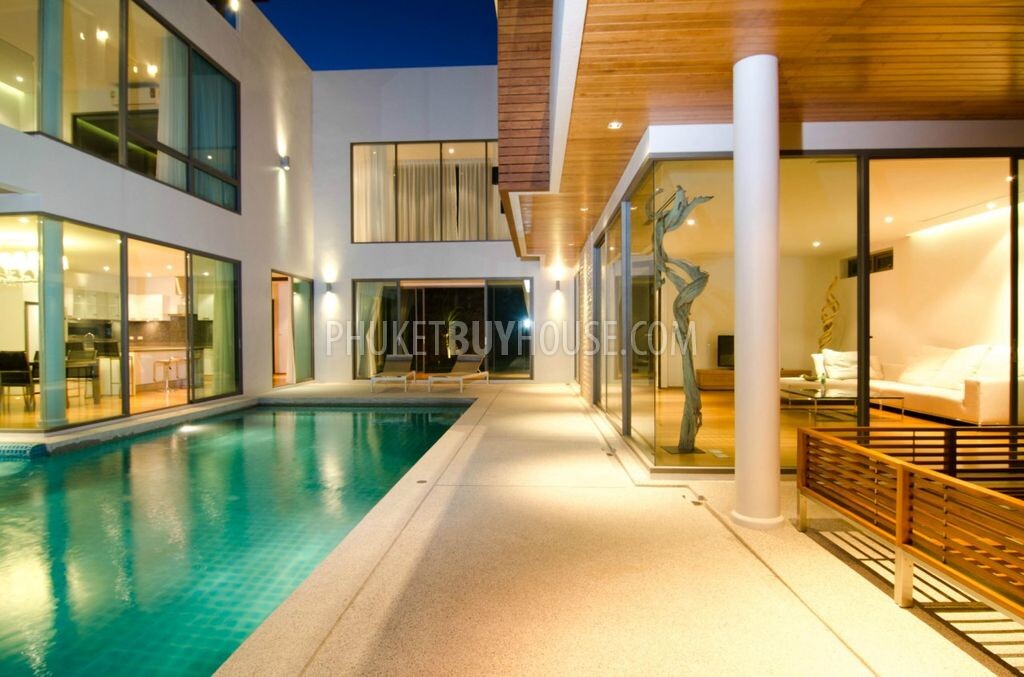 Phuket Buy House | Великолепная виллана 4 спальни с бассейном и видом на море в районе Раваи