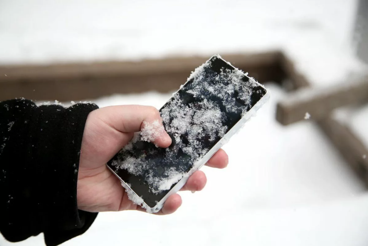 Как найти потерянный телефон в снегу?