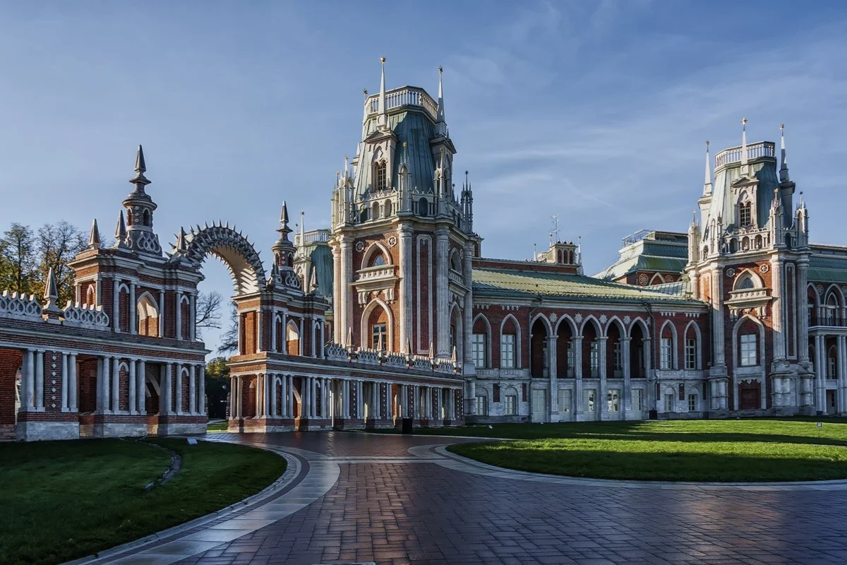 Московские усадьбы москвы. Царицыно (дворцово-парковый ансамбль). Усадьба Царицыно (Архитектор в.и. Баженов). Музей заповедник усадьба Царицыно. Дворцовый комплекс Царицыно в Москве – Баженов.