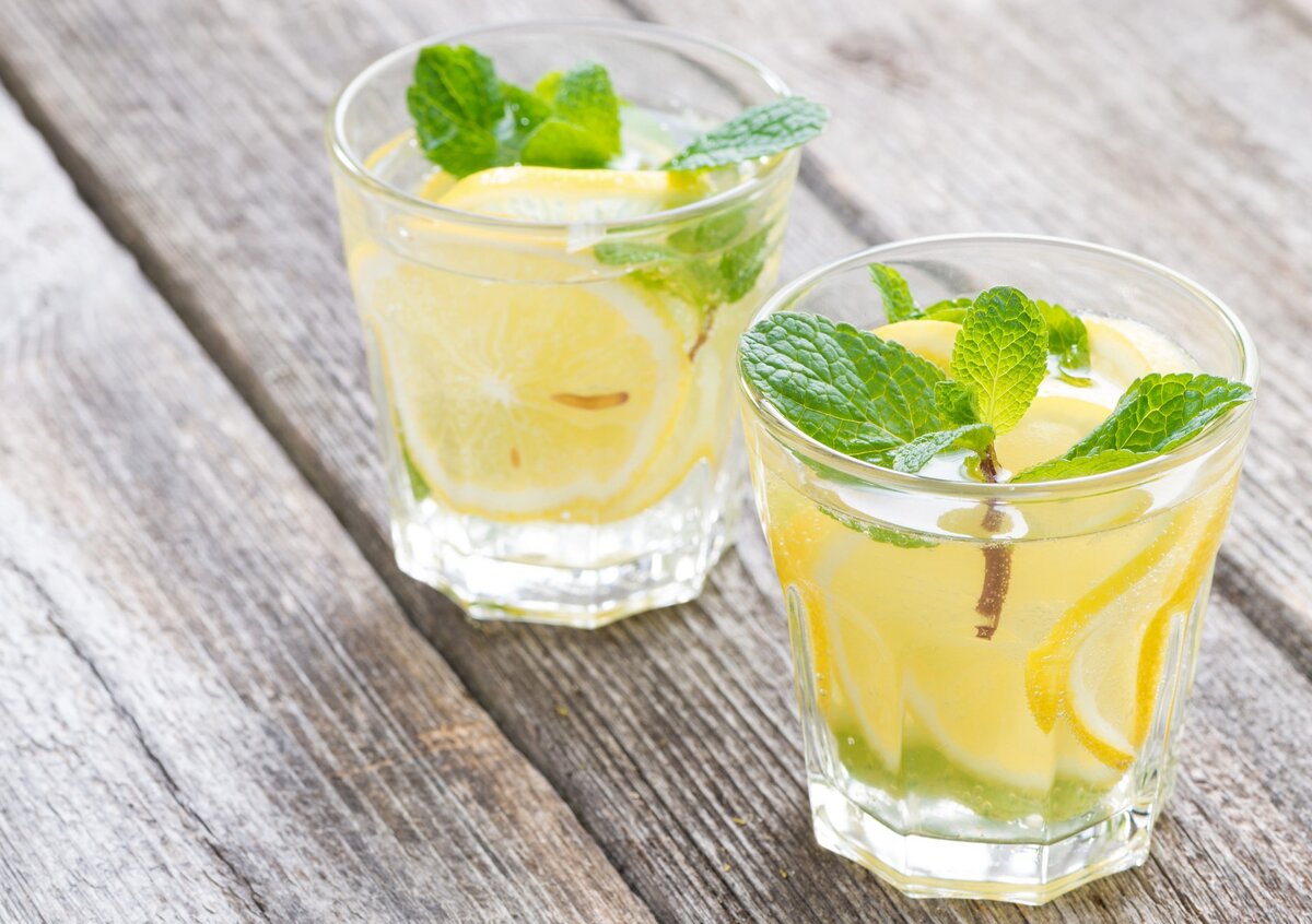 Вот примерно такой лимонад мне привиделся. Фото из Интернета.