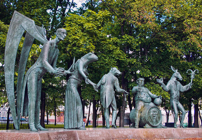 Памятник человеческим порокам в москве
