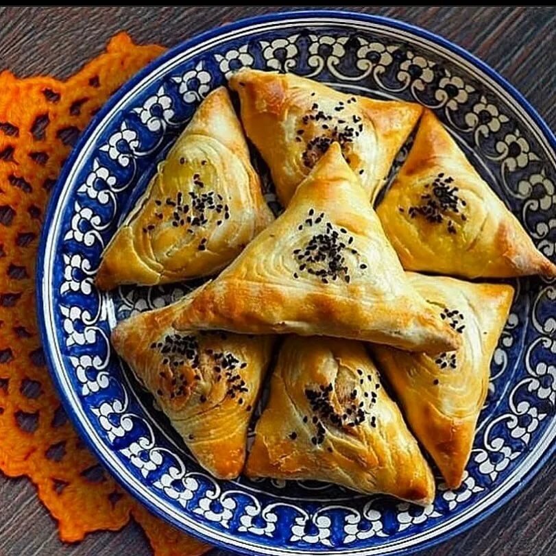 Самса с булочкой