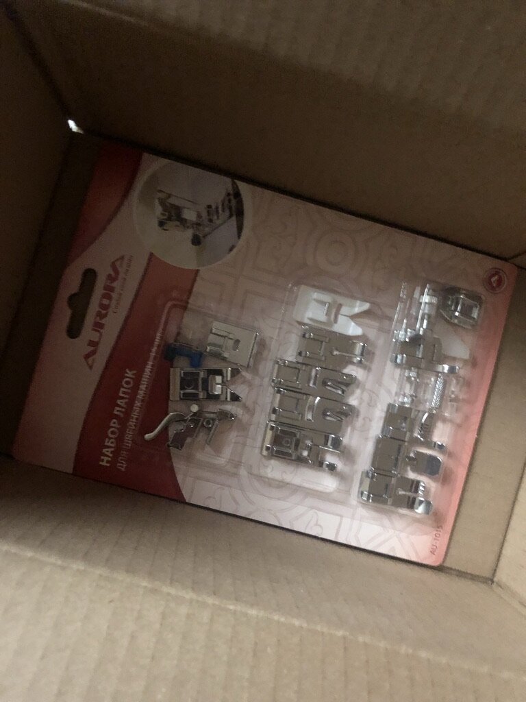 И вот выдалась возможность выписать набор лапок «Aurora» 15 шт. https://market.yandex.ru/product--adapter-dlia-lapki-auroraсо скидкой в Яндекс Маркет https://market.yandex.ru/, да еще и до двери привезли.