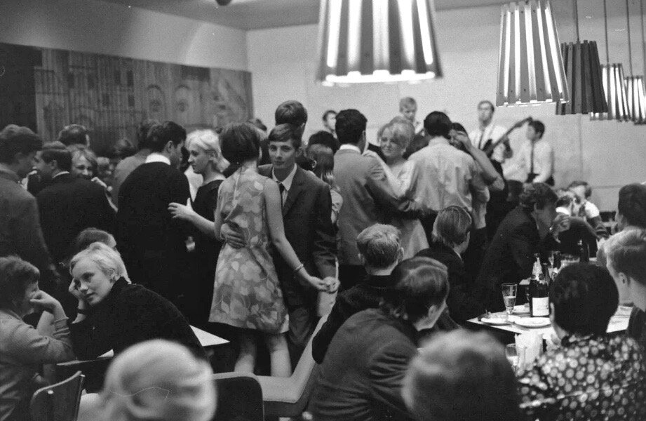 Танцы в ресторане СССР 60-70 годы.