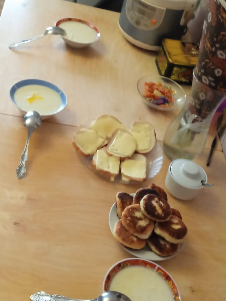 Завтрак девчонок)))