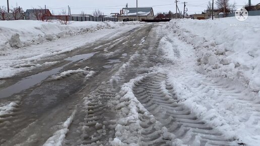 Бутырка тает тает на дороге грязный