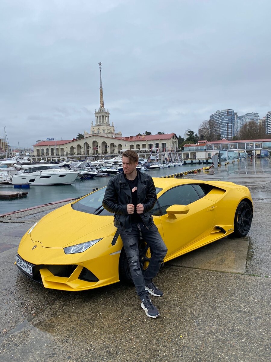 на доходы из пирамид купленное авто - ваши деньги тратит с умом МЛМ лидер


