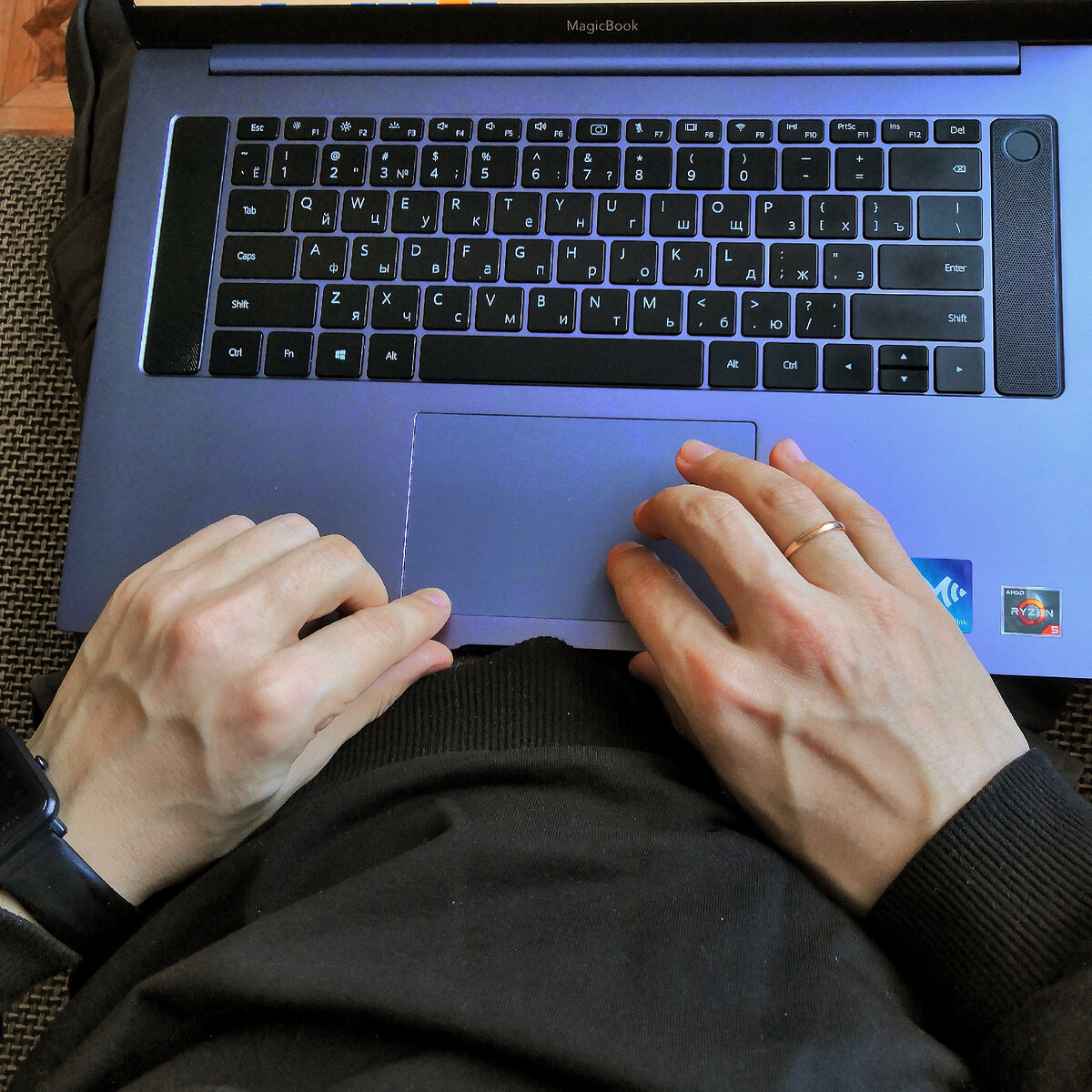 Ноутбук Кати, фото для привлечения внимания. 