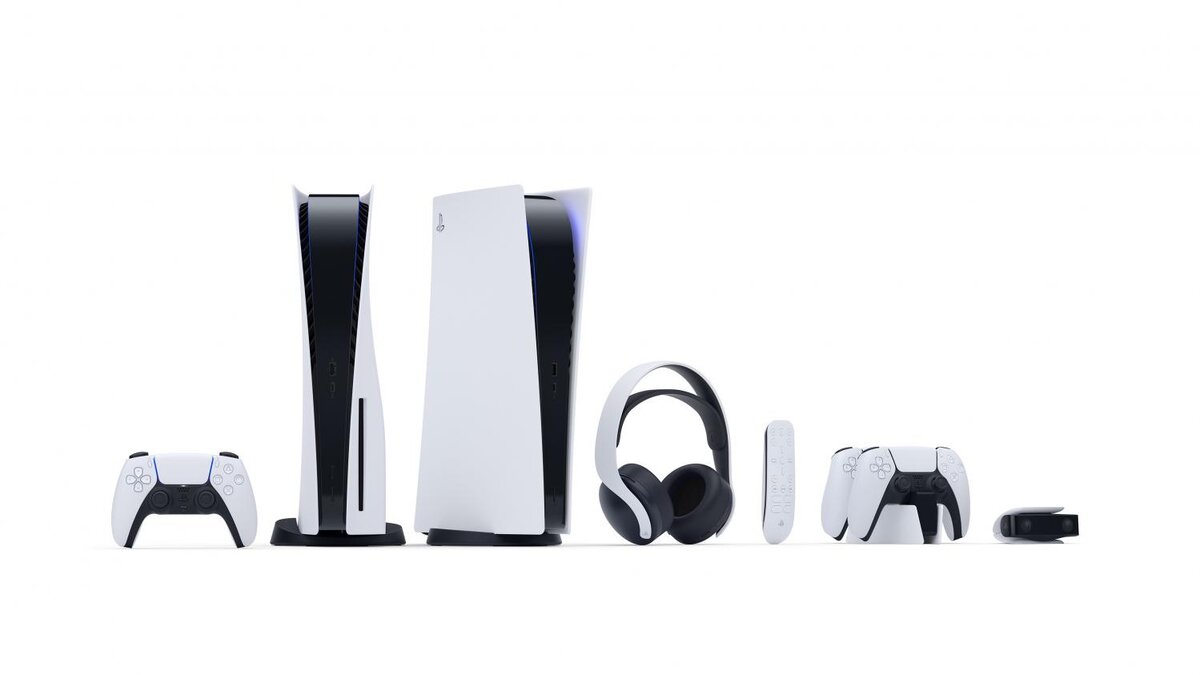 PS5 (с дисководом и без), геймпад, станцию зарядки для него, наушники, камеру и пульт.