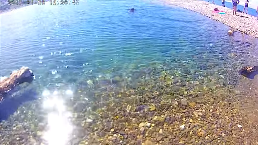 Лазаревское вода. Река Псезуапсе Лазаревское впадает в море. Река купаться в Лазаревском. Пляжи с чистой водой в Лазаревском. Вода сочи на 10