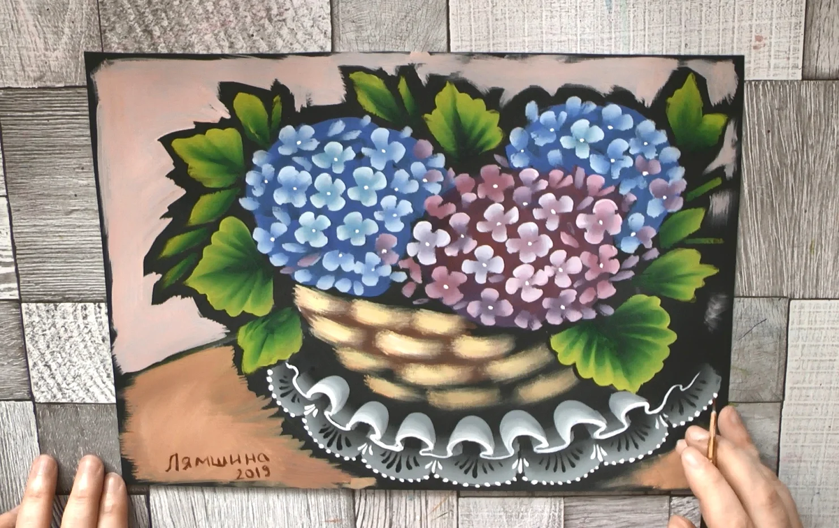Гортензии в корзине. Автор Ирина Лямшина
