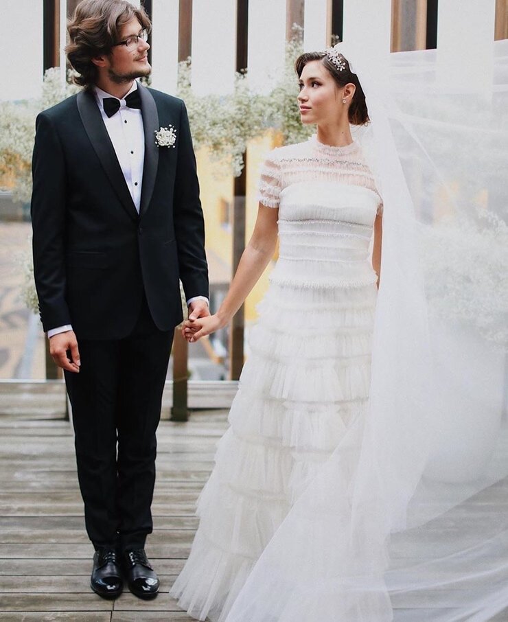 Дочь вышла замуж за женщину Дина Немцова вышла замуж Wedding Magazine Дзен