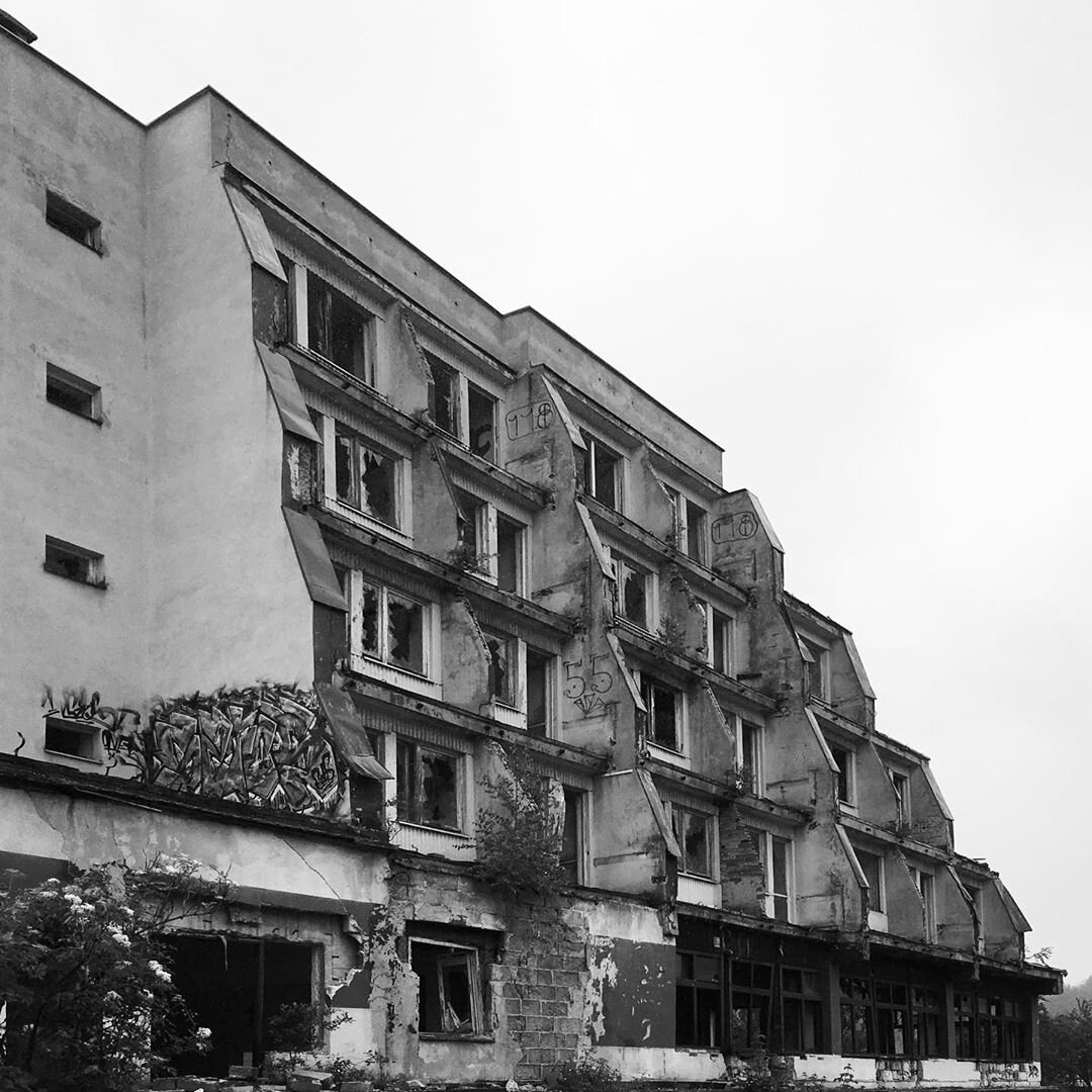 @socialist_hotels