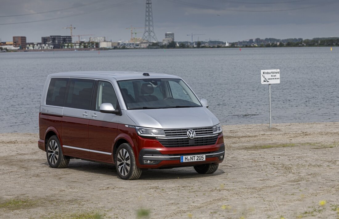 Volkswagen Multivan т6 1 микроавтобус