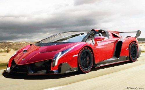  5. «Lamborghini Veneno Roadster»

Автомобили «Lamborghini» сами по себе уникальны, но итальянская компания, производящая автомобили, решила превзойти саму себя в честь своего 50-летия, создав 9 автомобилей «Lamborghini Veneno Roadsters». Цена такого автомобиля, выпущенного в 2014 году, составляет 4,5 миллиона долларов.
