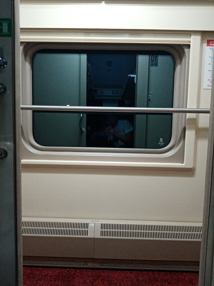 Коридор при выходе из купе