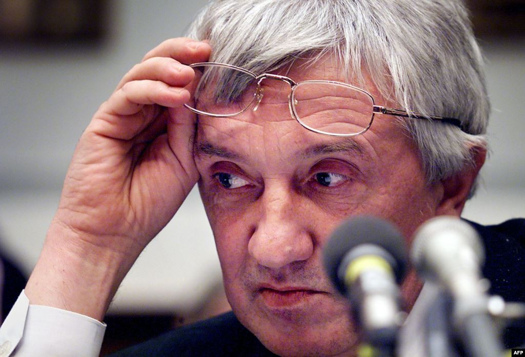 Наверное, он что-то знал...