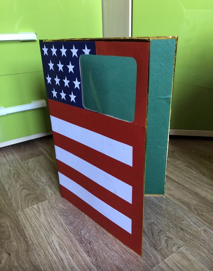 Фото автора. «Обложка» будущего лэпбука. 