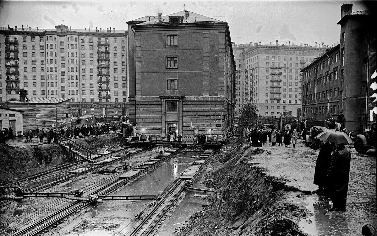 Технология перемещения московских зданий