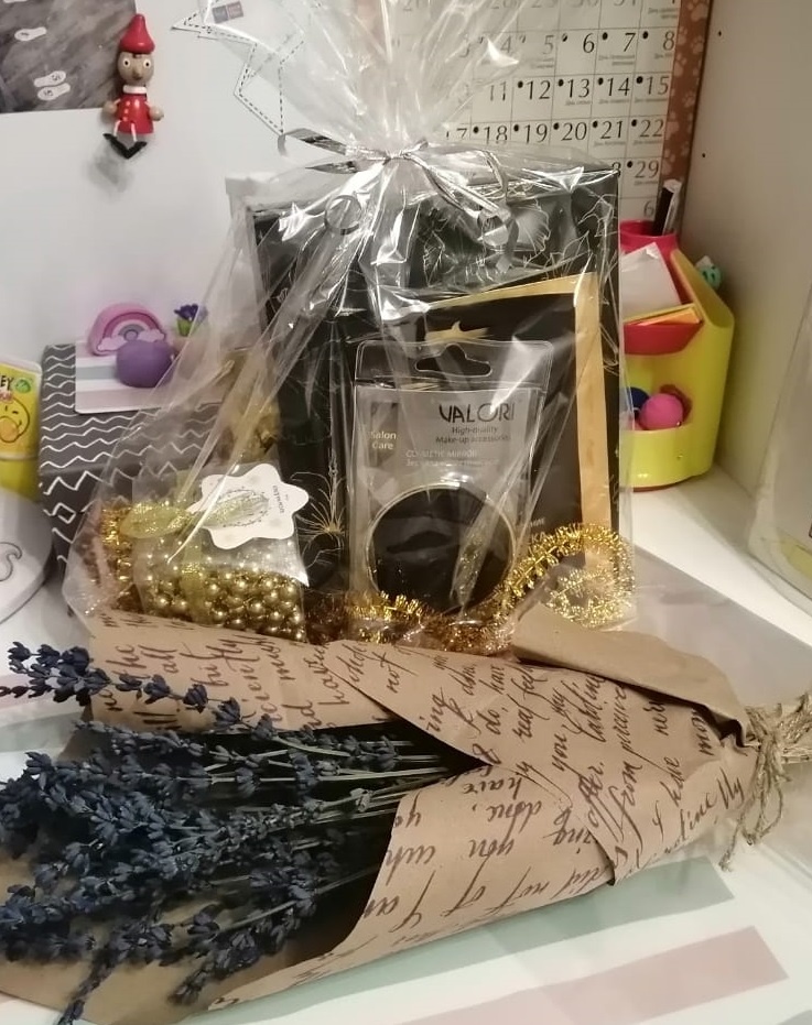 набор в черно-золотом цвете (фото из личного архива)