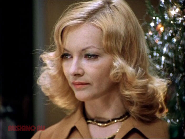 Барбара Брыльска в фильме "Ирония судьбы, или с лёгким паром". Фото предоставил сервис Яндекс картинки. Источник фото https://belan-olga.livejournal.com/