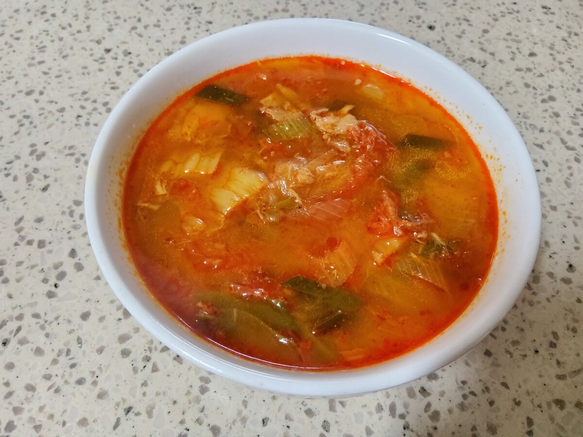 Кимчи чиге с тунцом ☆Корейский острый суп ☆ 참치김치찌개☆ | Немного здесь,  немного там | Дзен