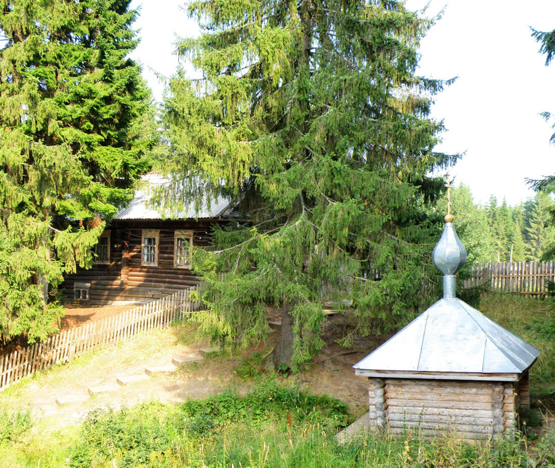 Никольский ныробский родник http://foto.svyato.info/uploads/photos/658_nikolskij-svyatoj-istochnik-nyrob.jpg