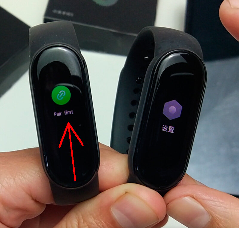 Mi band 4 pair first сброс. Mi Band 5. Mi Band 3 зеленый дисплей. Часы mi Band 5.