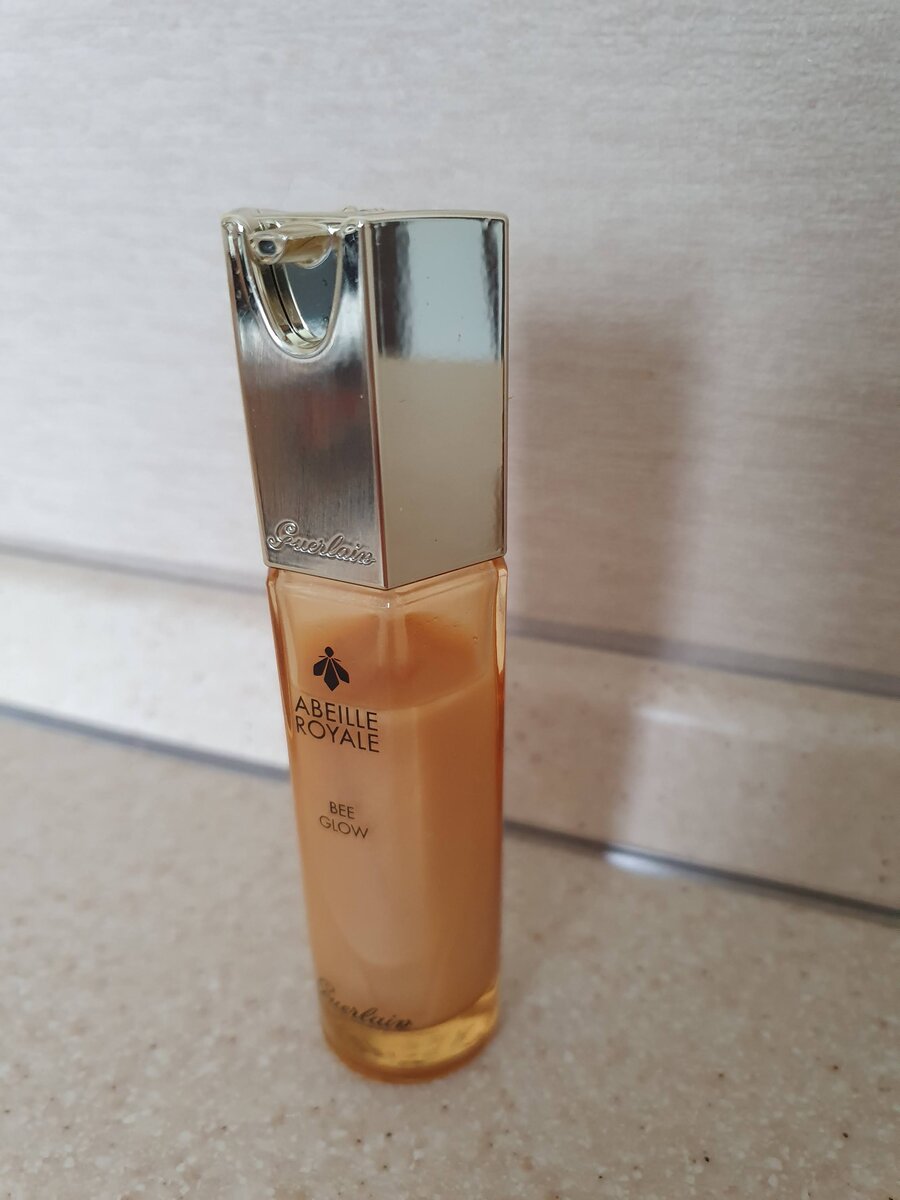 Наношу после этапа тонизирования перед использованием крема