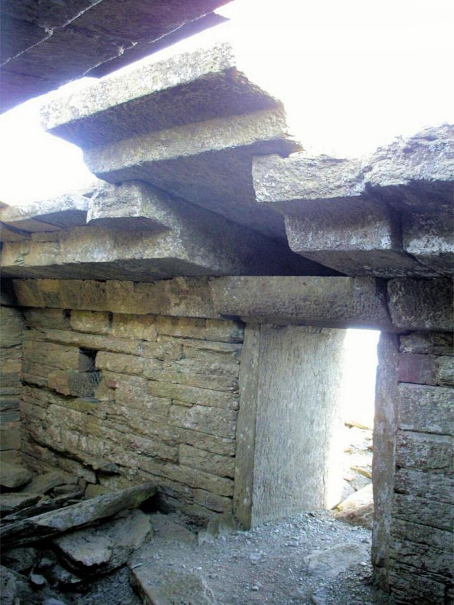 Источник фото: https://www.infobae.com/turismo/2017/10/11/las-misteriosas-casas-de-gigantes-griegas-que-desconciertan-a-la-ciencia/