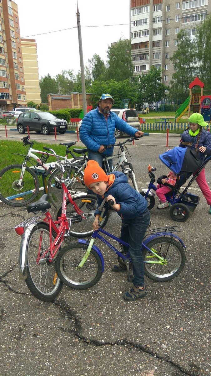 В нашей семье велосипед есть у каждого
