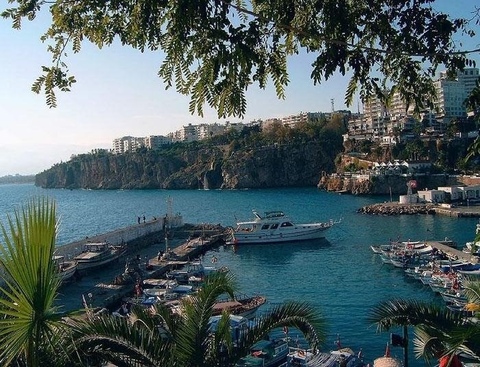 Скалистое побережье Анталии