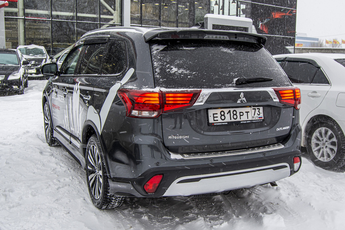 Mitsubishi Outlander лучший семейный внедорожник на сегодняшний день? |  KraiAvto.ru | Дзен