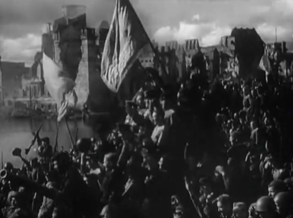 кадры из фильма "Встреча на Эльбе", 1949 г. Мосфильм. На заднем плане руины Синей башни и зданий острова Канта (ранее Кнайпхоф)