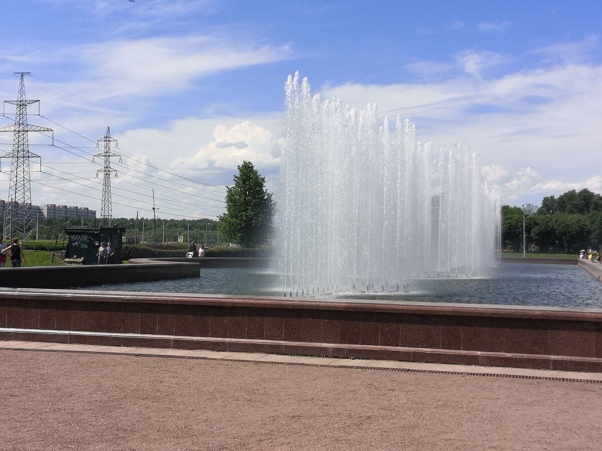 Фонтан в Южно-Приморском парке