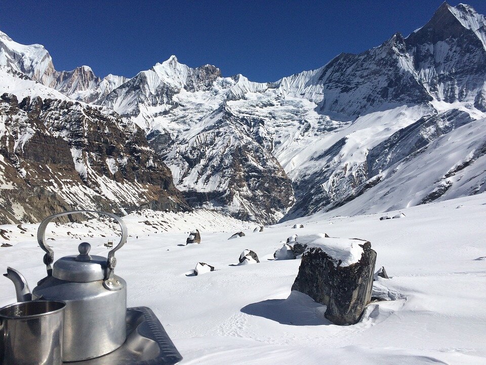 "Ваш будильник сработает вовремя!" (с) Фото с сайта https://university4allworld.blogspot.com/2020/08/classic-view-of-himalayas.html?hl=en 