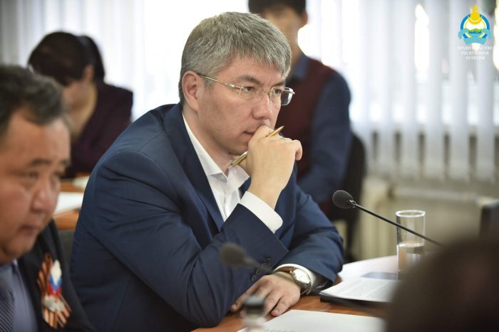 egov-buryatia.ru, сам Цыденов так и не прокомментировал эти слухи