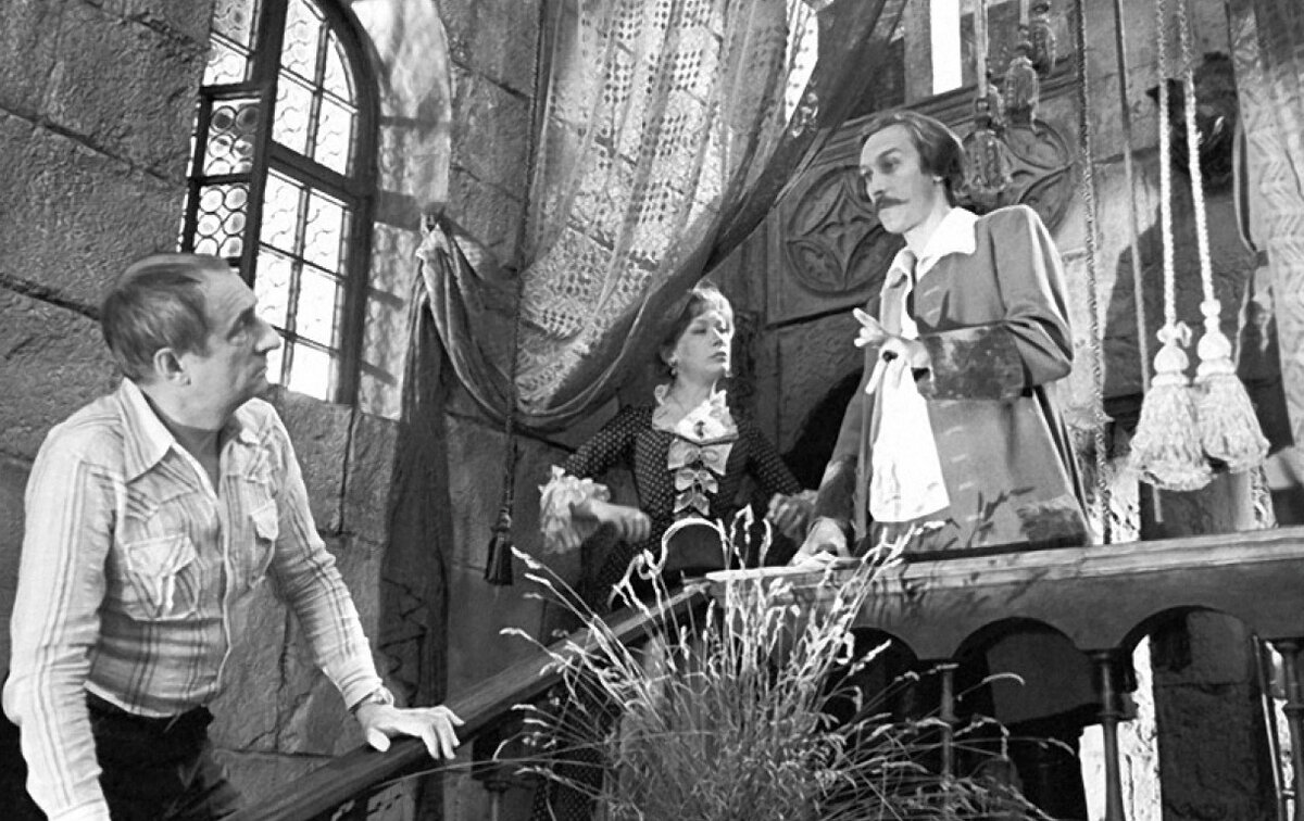 Марк Захаров, Елена Коренева, Олег Янковский на съемках фильма "Тот самый Мюнхгаузен". Фото: in-w.ru