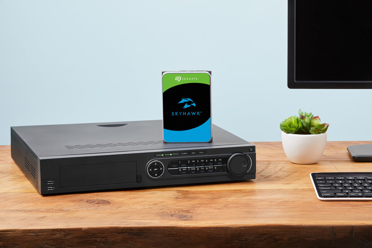 Жесткий диск Seagate Skyhawk
