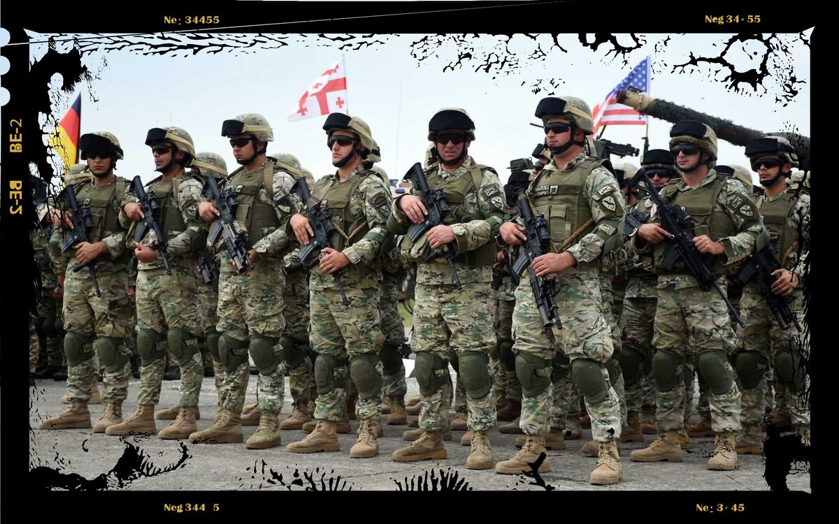Солдаты НАТО. Фото в свободном доступе