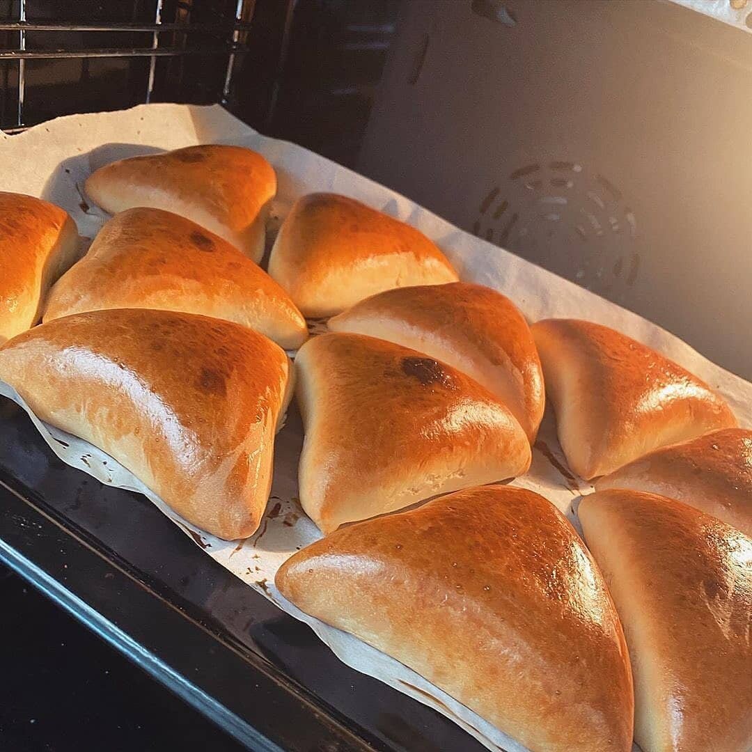 Основные разновидности пирожков и теста для их приготовления. ТОП-7 лучших рецептов с вкусной начинкой, которые под силу каждой хозяйке, пошаговые инструкции. 