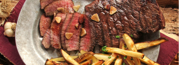 Сочный мясной стейк полезен и вкусен как для мужчин, так и для женщин! // Фото автора Kasumi Loffler: Pexels