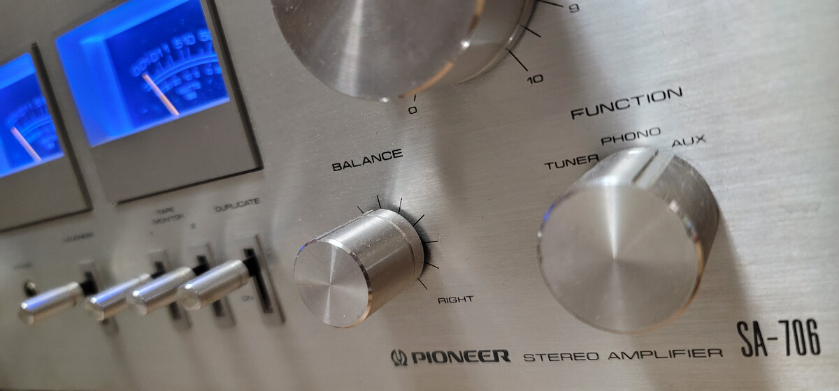 Фото собственного усилителя PIONEER SA-706