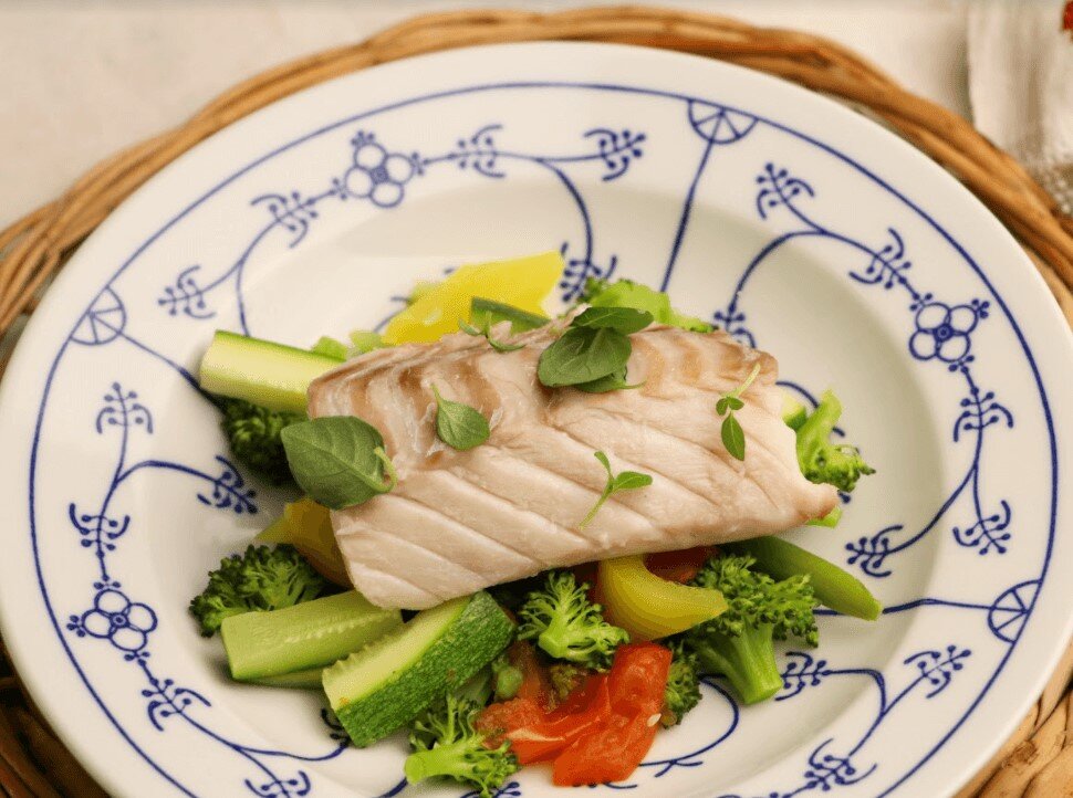 Блюда рыба салат