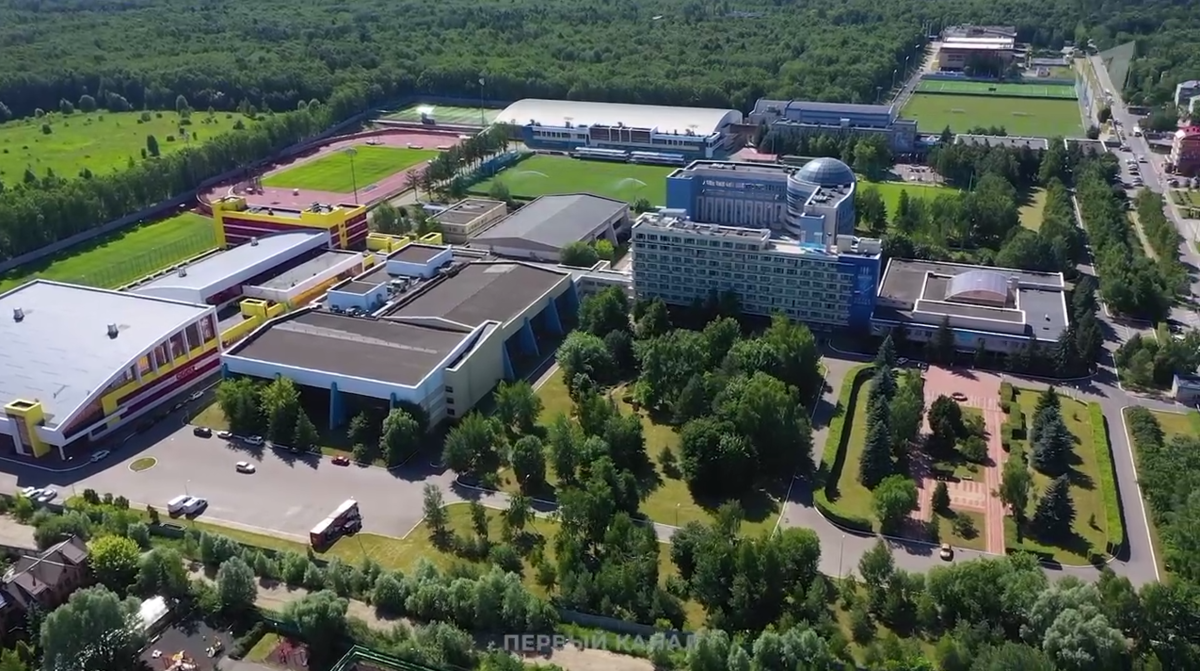 Учебно технический центр. УТЦ Новогорск. Новогорск база сборной России. Учебно-тренировочный центр Новогорск. Новогорск спортивная база.