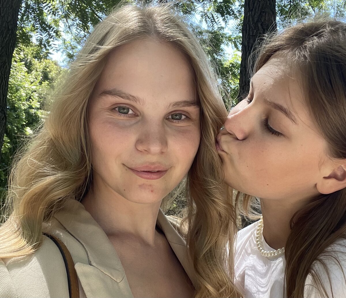 Подписывайся на мой канал, чтобы разбираться в психологии!