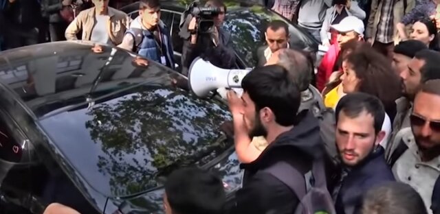    Беспорядки в Ереване Police.am