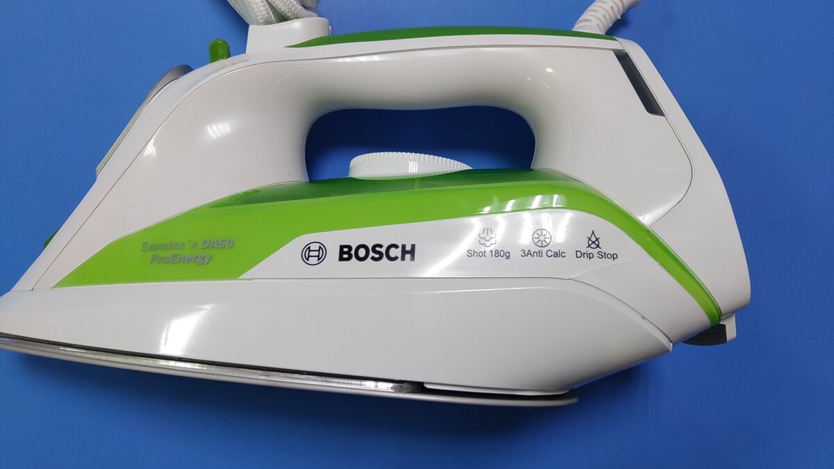 Утюг фирмы Bosch TDA502401e.