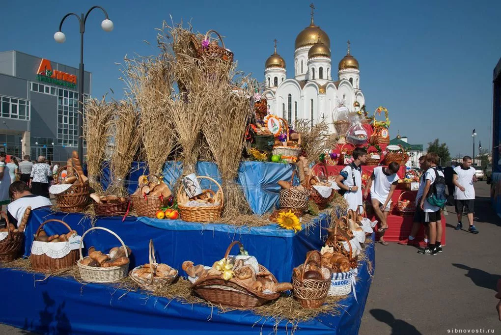 Украшение подворья на праздник урожая